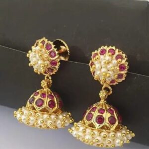 Gold Jhumka pearl earring