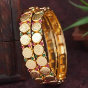 Coin bangle with stone