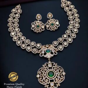 AD stone with necklace with green stone