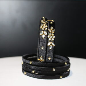 BLACK ELEGANT BANGLES